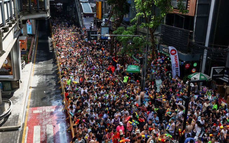 Chuyên gia lo bùng dịch Covid-19 sau lễ Songkran ở Thái Lan