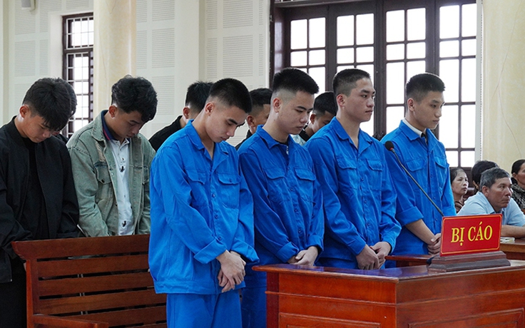 Xét xử vụ hỗn chiến khiến 2 người chết chỉ vì... từ chối lời mời uống bia