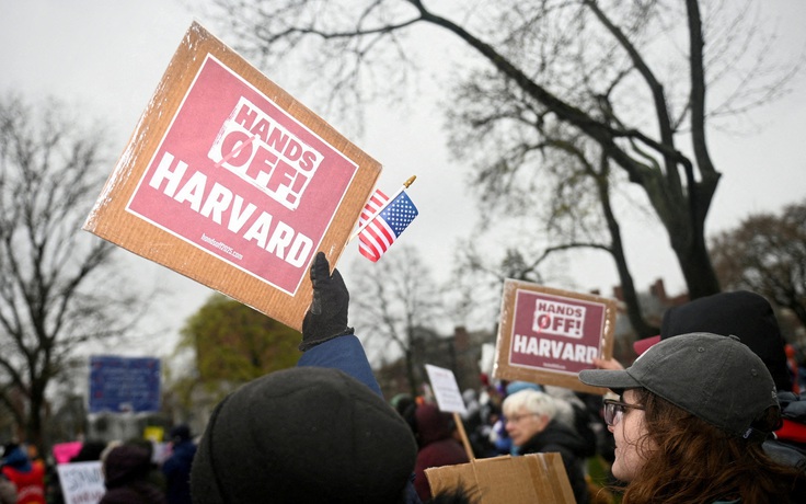Đại học Harvard kiện ông Trump về việc cắt giảm tài trợ liên bang