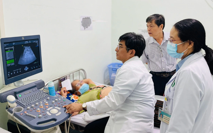 Sớm miễn viện phí, nâng chất lượng khám chữa bệnh