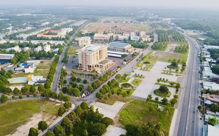 Bình Dương: Một thị trấn không phải sáp nhập, còn tách bớt cho xã khác