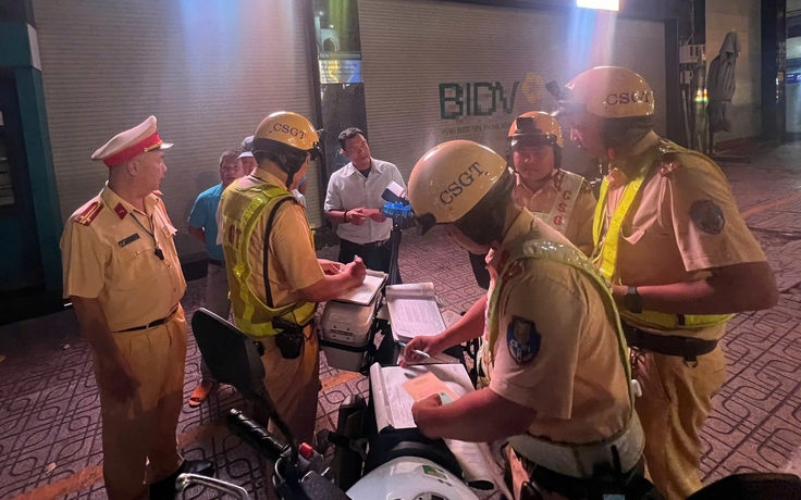 Xe khách chạy loạn xạ ở TP.HCM: Tăng cường tuần tra, xử lý nghiêm xe khách vi phạm