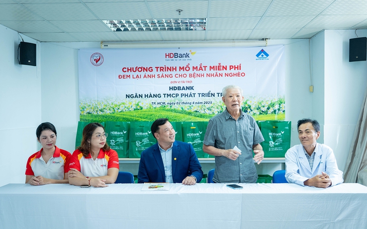 HDBank tặng kinh phí 1.000 ca phẫu thuật mắt cho Hội Bảo trợ Bệnh nhân nghèo TP.HCM