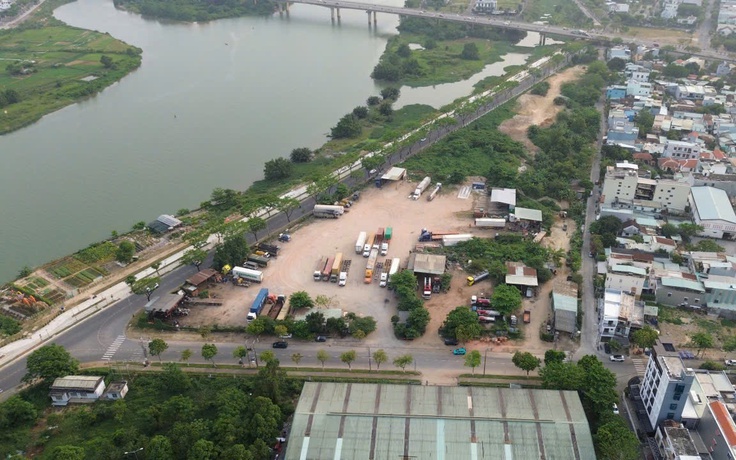 Tối hậu thư cho doanh nghiệp biến đất vàng biệt thự thành bãi tập kết xà bần