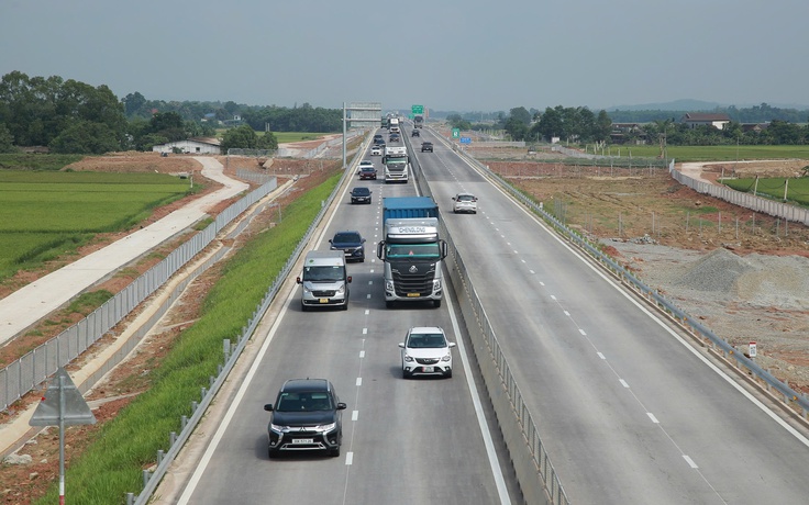 Ngày đầu nghỉ lễ 30.4, cao tốc Hà Tĩnh thông thoáng, di chuyển dễ dàng