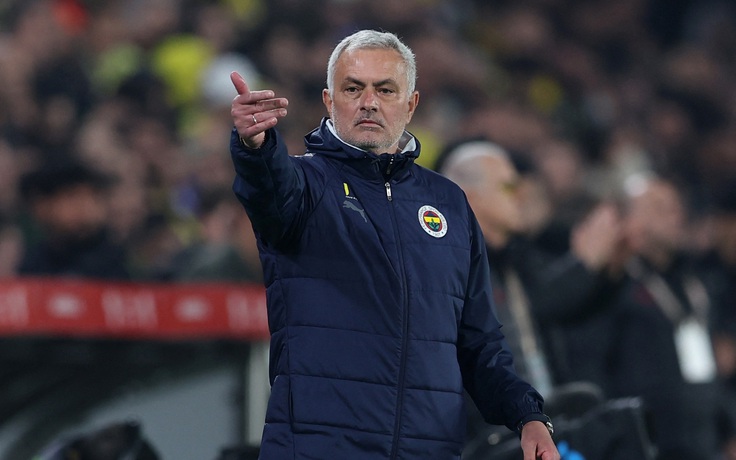 HLV Mourinho gây sự cố để dẫn dắt đội tuyển Brazil, Ange Postecoglou sắp bị sa thải