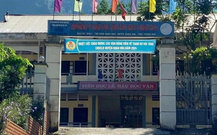Khởi tố nguyên phó chủ tịch huyện tuyển sinh sai quy định