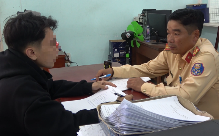 Tiền Giang: Truy tìm 2 thanh thiếu niên chạy xe lạng lách, đánh võng trên QL60