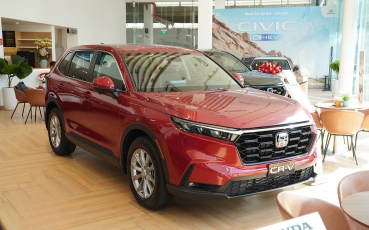 Xe crossover cỡ trung sản xuất năm 2024 giảm giá sâu, người dùng hưởng lợi
