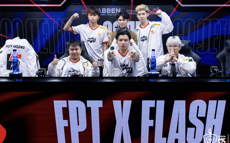 FPT x Flash tiến vào Chung kết tổng Đấu Trường Danh Vọng Mùa Xuân 2025