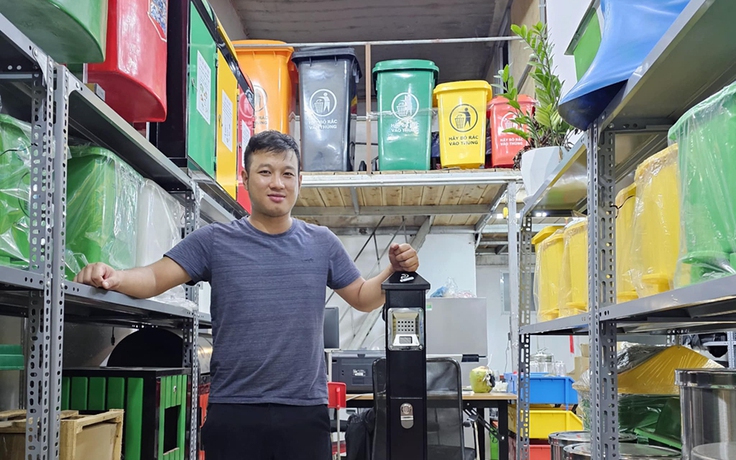 Lập nghiệp với thùng rác, thu lợi khoảng 1 tỉ đồng/năm