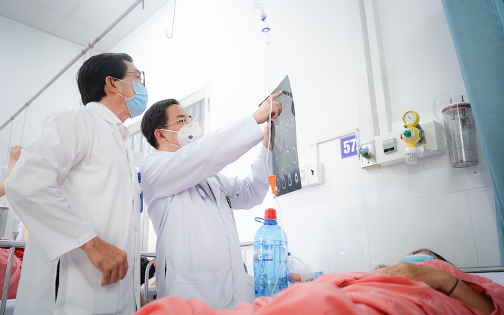 Trên đường đi Bảo Lộc hành hương, 4 người ở TP.HCM gặp nạn