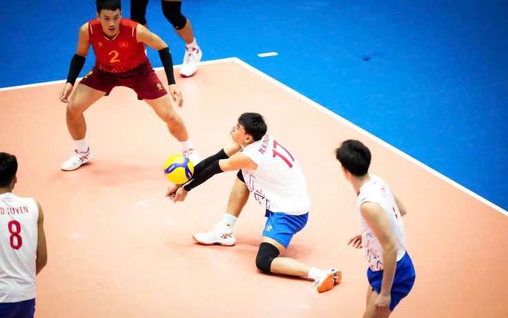 Dàn tay đập cao trên 2 m nhấn chìm đội tuyển nam bóng chuyền Việt Nam 