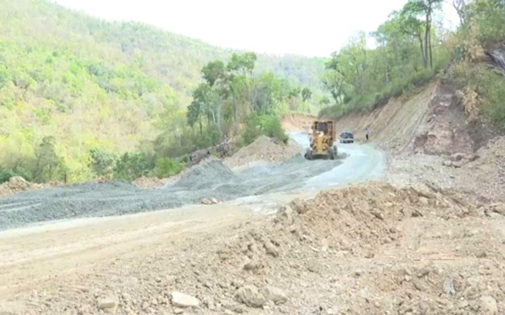 Phải hoàn thành đường nối Ninh Thuận - Lâm Đồng trước khi sáp nhập tỉnh