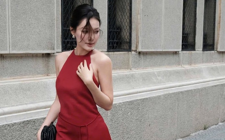 3 mẫu váy ngắn hoàn hảo cho bãi biển và dạo phố
