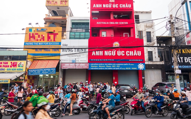 Thu hàng tỉ đồng, trung tâm tiếng Anh 'sửa chữa' rồi mất tăm, phụ huynh kêu cứu