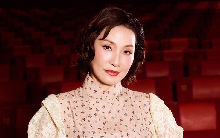 Showbiz 15.5: Nghệ sĩ cải lương Tuấn Cường làm bảo vệ mưu sinh; Hồng Đào đính chính