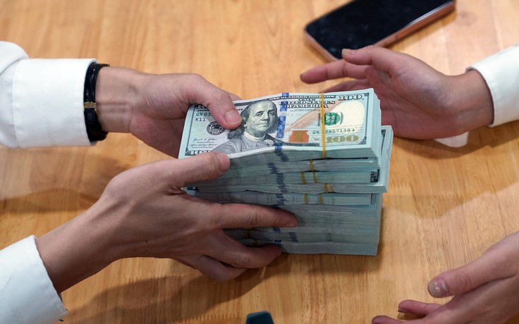 Cá nhân mua bán ngoại tệ với nhau sẽ bị xử phạt bao nhiêu tiền?