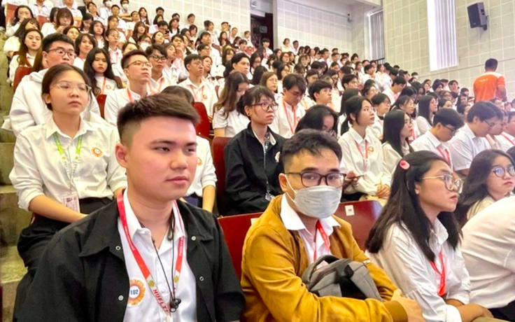 Học gì hôm nay để không bị AI thay thế ngày mai?