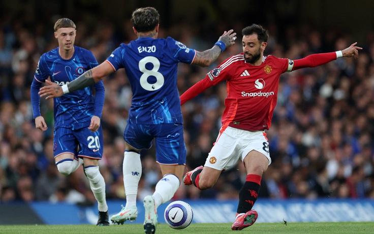 Đại gia Ả Rập Xê Út chiêu mộ Bruno Fernandes sau chung kết Europa League: Lương cao hơn ‘núi’