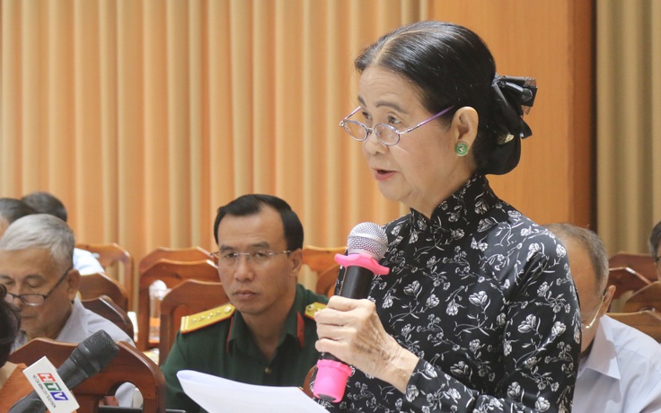 Có nên quy định tổ chức Công đoàn, Hội Phụ nữ, Hội Nông dân... trong Hiến pháp?