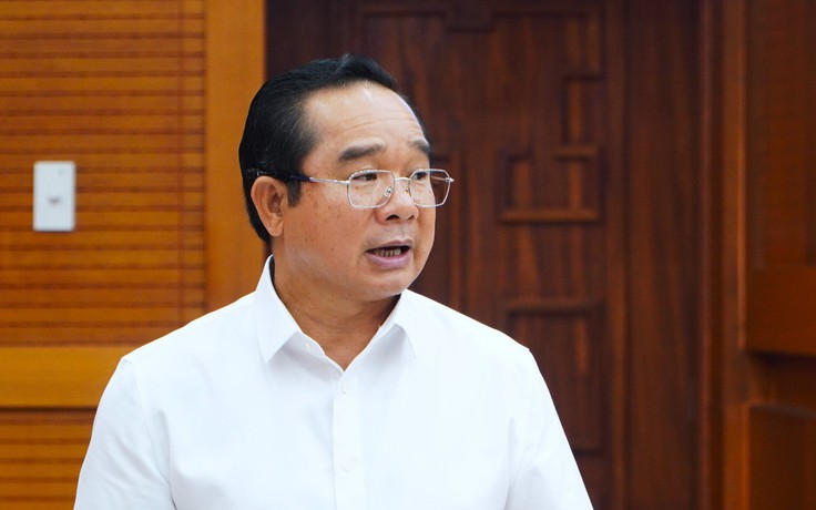 Chủ tịch TP.HCM: 'Quy hoạch lại đường sắt đô thị với tầm nhìn mới'