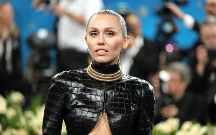 Miley Cyrus có nguy cơ bị hỏng giọng hát