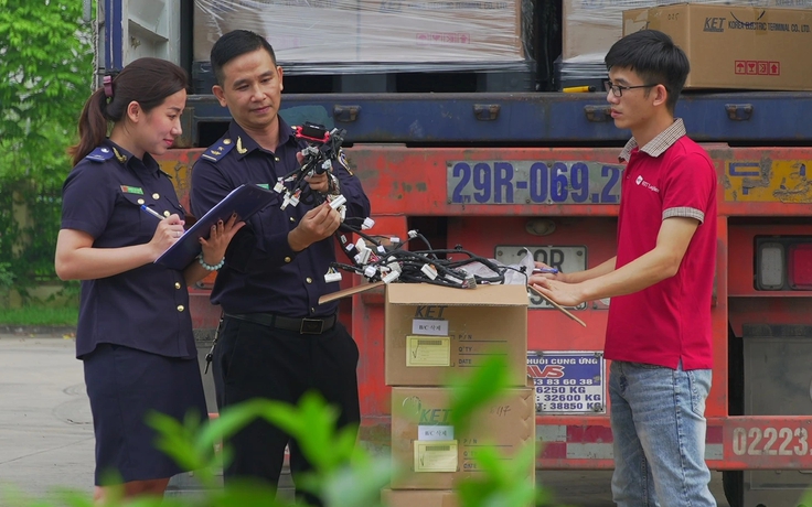 Bắt hơn 9.900 sản phẩm quá cảnh từ Trung Quốc đi Lào, Campuchia vi phạm xuất xứ
