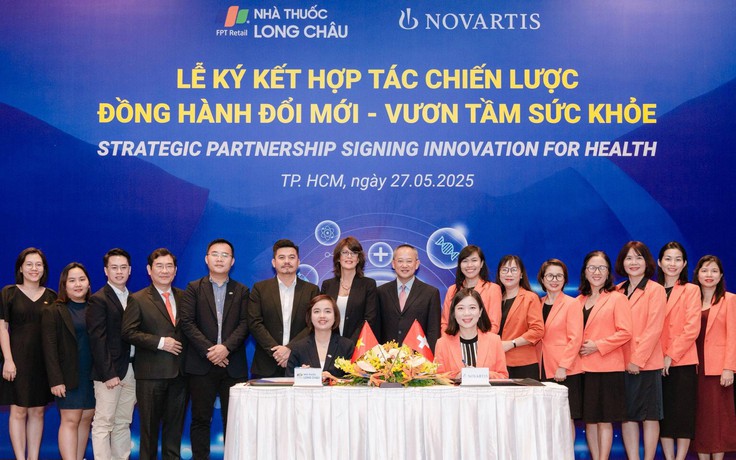 Nhà thuốc Long Châu hợp tác Novartis đưa giải pháp điều trị tiên tiến đến người Việt