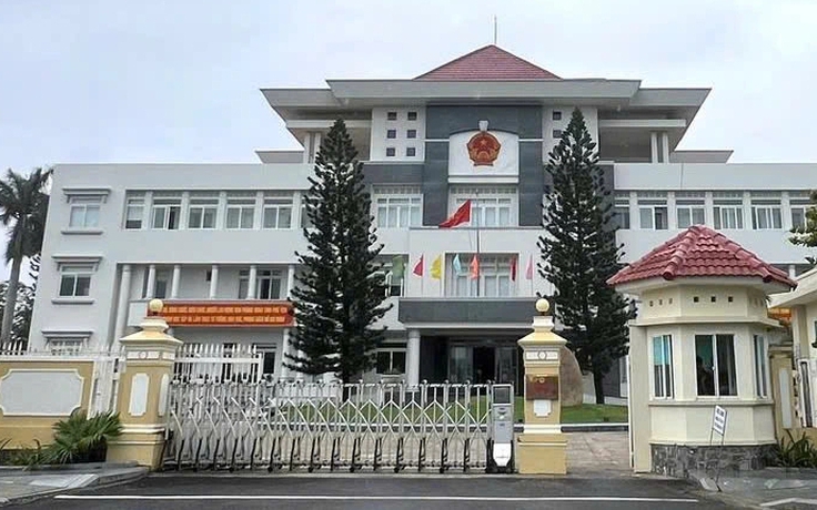 Nghỉ hưu trước tuổi, lái xe UBND tỉnh Phú Yên nhận hơn 1,3 tỉ đồng