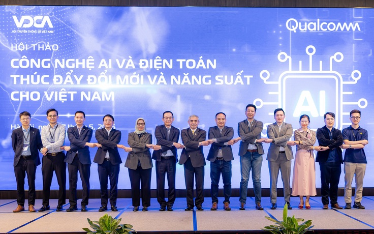 Qualcomm đồng hành cùng công nghệ Việt vươn mình - Bước ngoặt mới cho Việt Nam số Qualcomm đồng hành cùng công nghệ Việt vươn mình - Bước ngoặt mới cho Việt Nam số