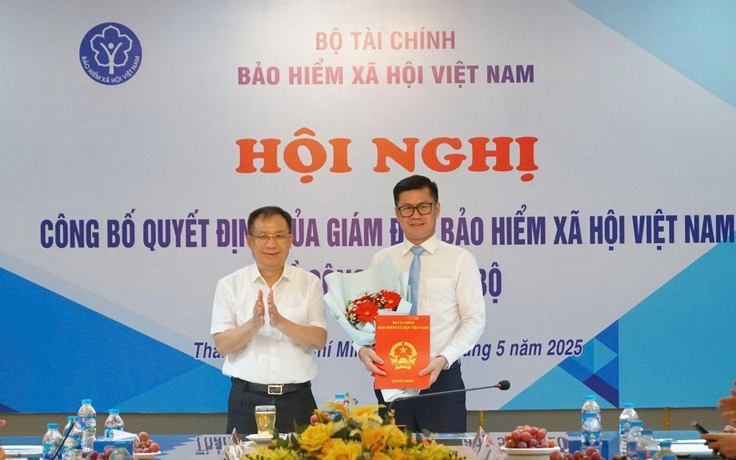 Từ 1.6.2025, BHXH khu vực XXVII ra mắt với giám đốc mới là ông Lò Quân Hiệp