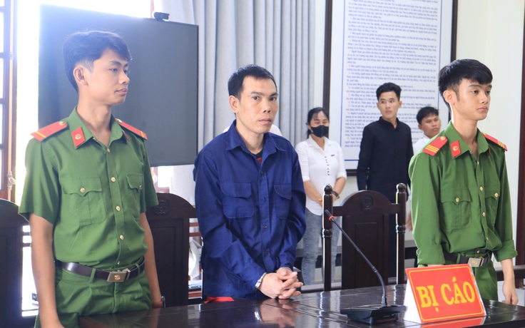 Bình Phước: Đánh chết bạn nhậu vì mâu thuẫn lúc hát karaoke với loa kẹo kéo