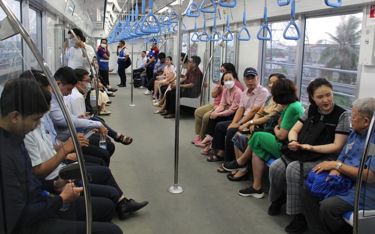 Gần nửa năm vận hành, Metro số 1 vẫn còn những hạng mục chưa hoàn thiện