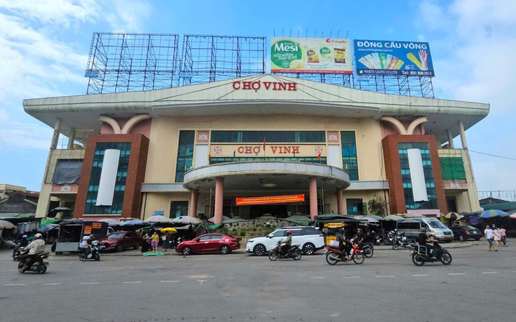 Hàng loạt tiểu thương chợ Vinh đóng cửa, ngừng kinh doanh