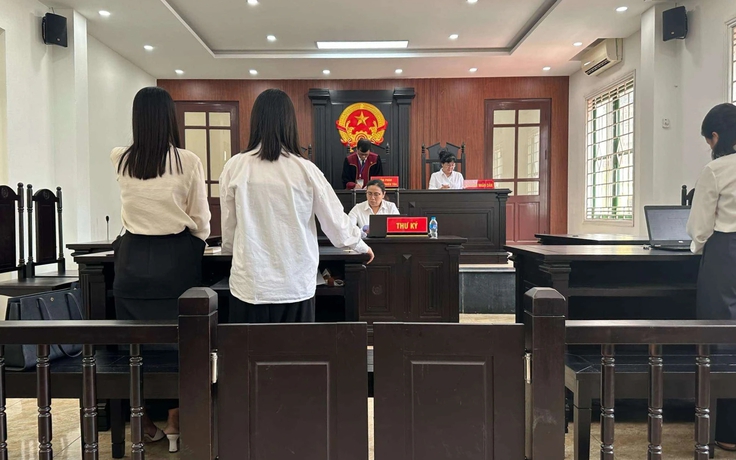 Khách hàng kiện công ty bảo hiểm vì ký hợp đồng đến tận 100 tuổi
