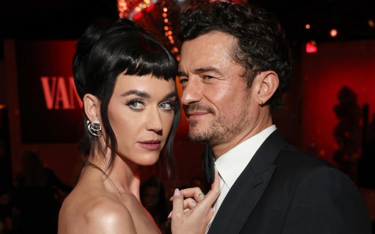 Katy Perry tháo nhẫn đính hôn giữa tin đồn chia tay Orlando Bloom