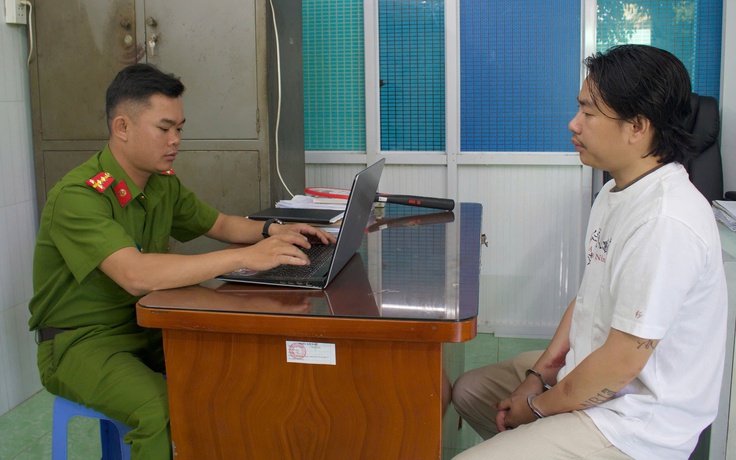 Tạm giữ tài xế gây tai nạn trên đường Kinh Dương Vương Tạm giữ tài xế gây tai nạn trên đường Kinh Dương Vương