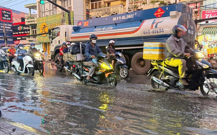 Không cống thoát nước, cứ mưa là ngập