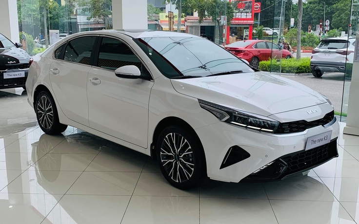 Sedan hạng C dưới 900 triệu: KIA K3 bám đuổi Mazda3, Hyundai Elantra vượt Honda Civic Sedan hạng C dưới 900 triệu: KIA K3 bám đuổi Mazda3, Hyundai Elantra vượt Honda Civic