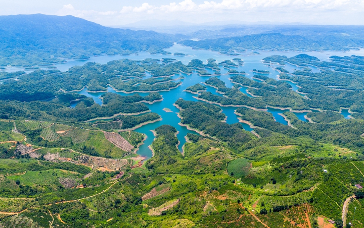 Những tuyệt tác thiên nhiên: 'Vịnh Hạ Long' trên cao nguyên