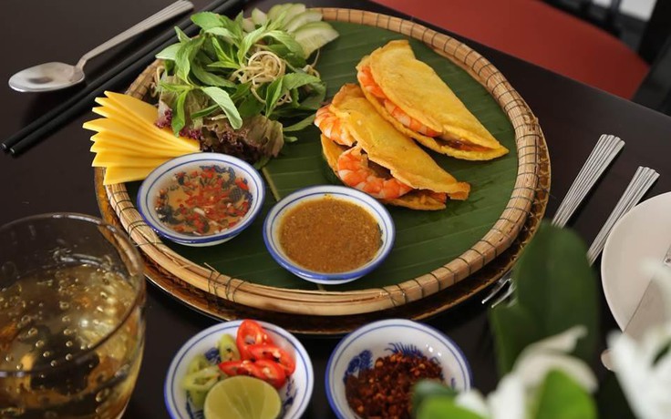 Thưởng thức đặc sản địa phương tại các khách sạn và khu nghỉ dưỡng