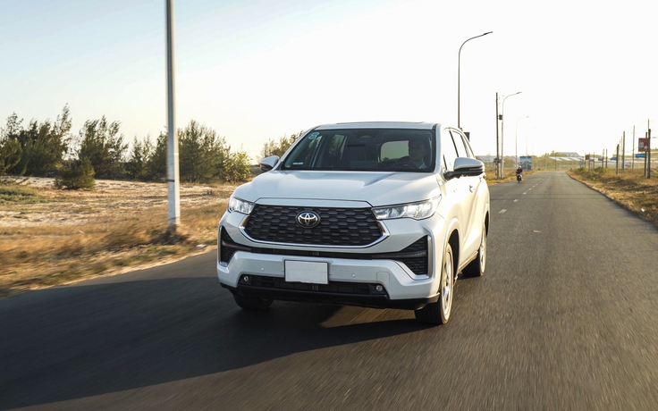 Innova Cross: Mẫu xe quyền lực tại chuỗi sự kiện Cross Line-up 2025