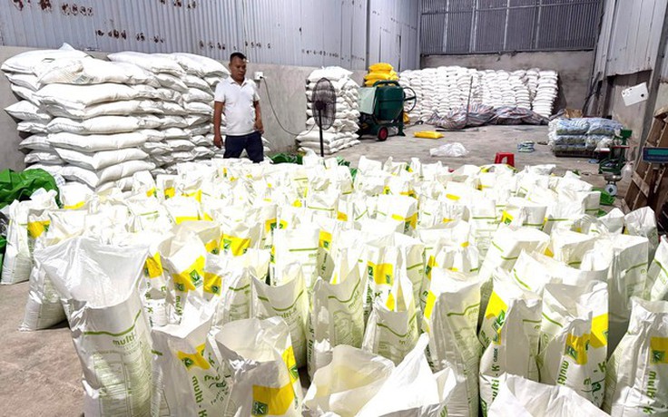 Không để phân bón giả 'ém hàng', né truy quét