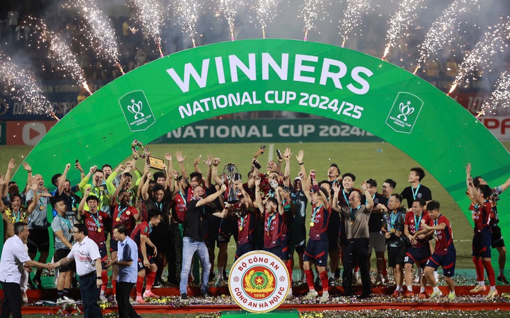 Đội CAHN thắng đậm SLNA 5-0: Vô địch Cúp quốc gia với tiền thưởng 2 tỉ đồng