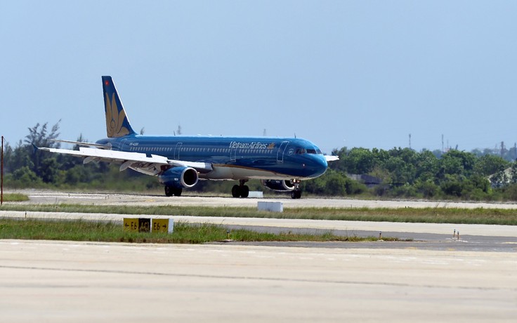 Chuyến bay của Việt Nam Airlines phải dừng khẩn cấp cứu hành khách 