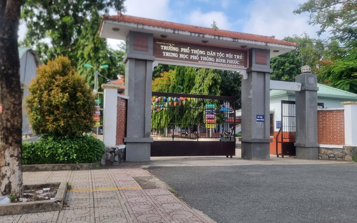 Bình Phước: Giáo viên thu tiền học sinh và phụ huynh để... tránh bị xét hạnh kiểm