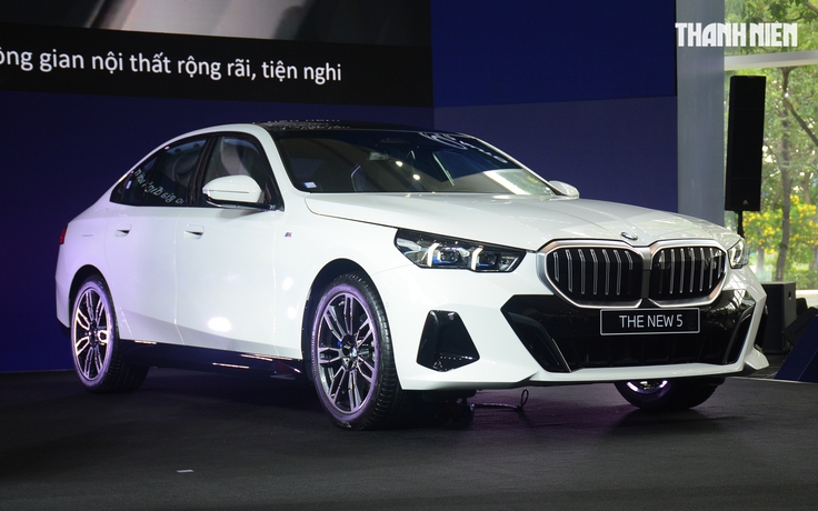 Vừa trình làng BMW 5-series thế hệ mới, THACO giảm 100 triệu đồng cho khách mua Vừa trình làng BMW 5-series thế hệ mới, THACO giảm 100 triệu đồng cho khách mua