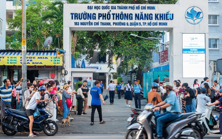 Công bố điểm thi và điểm chuẩn lớp 10 Trường Phổ thông Năng khiếu