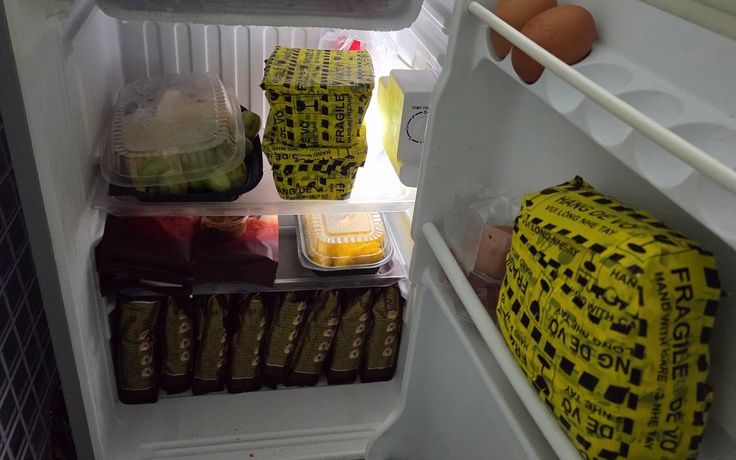 Bình Phước: Ma túy giấu trong mì tôm, hộp thuốc